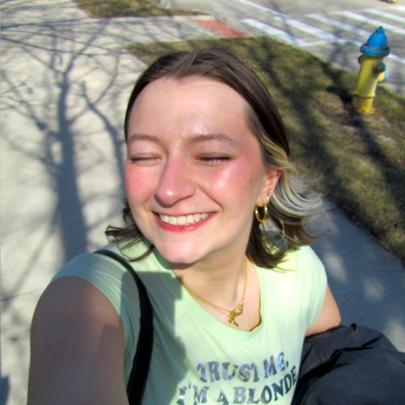 Meet your Posher, Tess - Picture 1 of 1